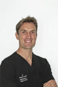 Dr. Santiago de Vega